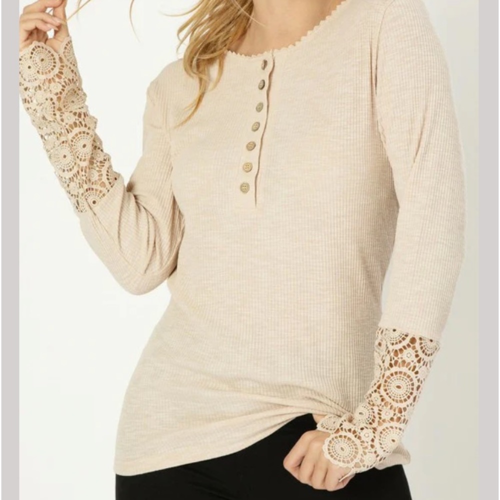 Classy Queen flare lace long sleeve ribbed cream top wooden style buttons XL